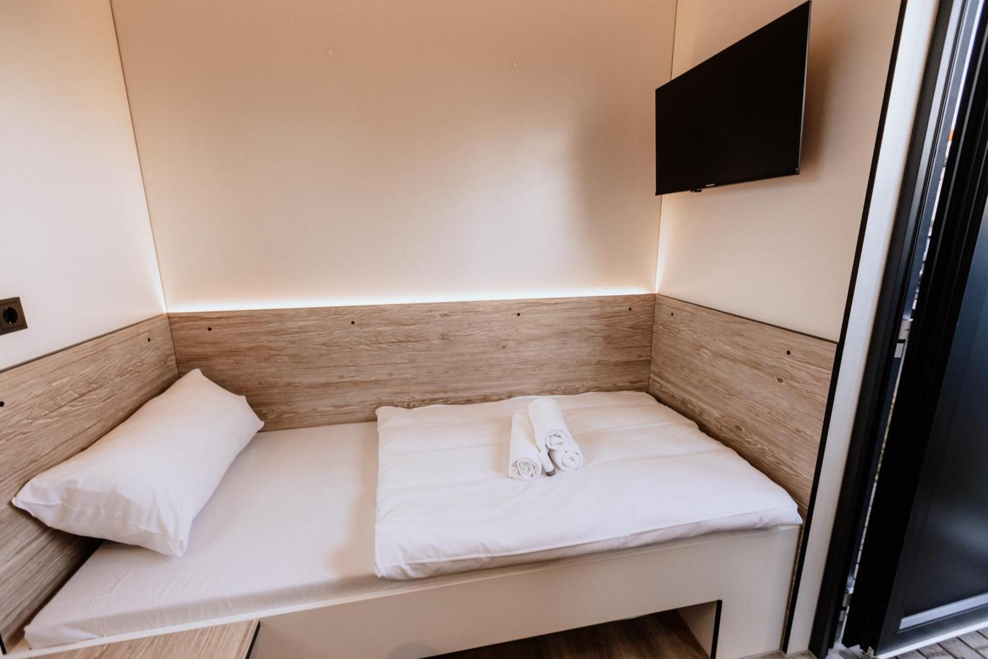 Motel Roatel Homberg Efze A7 My-Roatel-Com Knüllwald Esterno foto